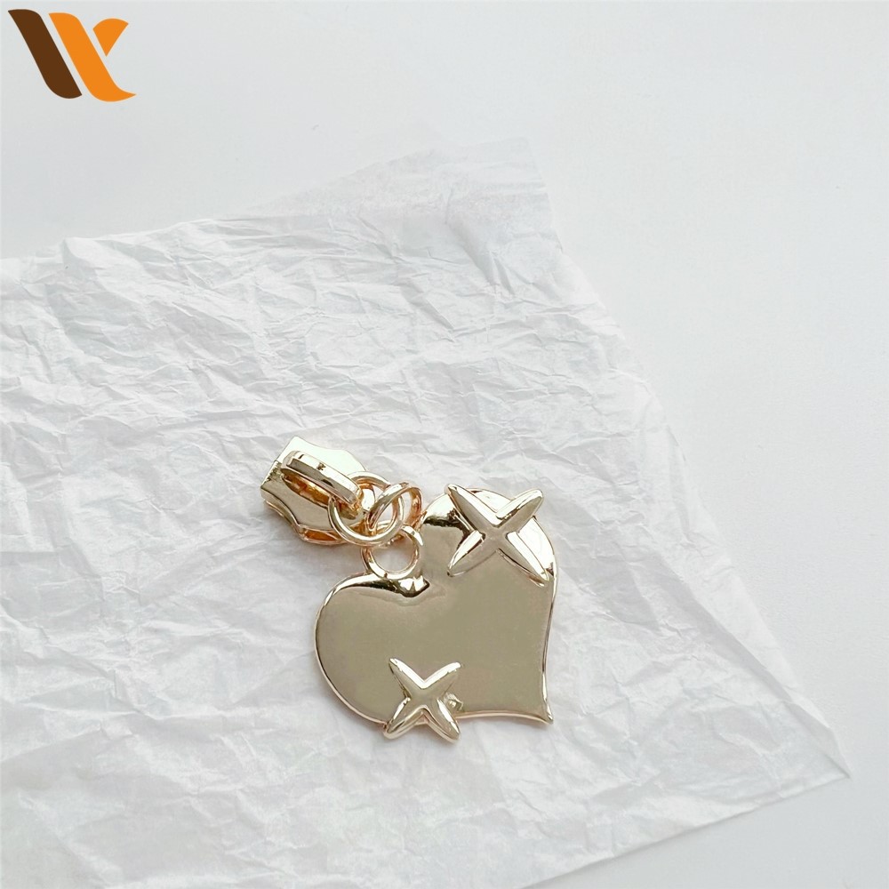 Wholesale Exquisite Heart Shape Zipper Puller 2