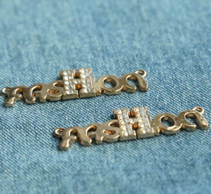 custom fashion letter diamond metal label