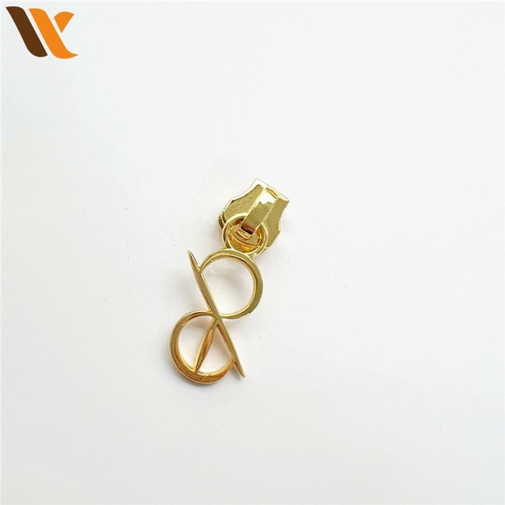 Fashionable 8 Shape Golden Zipper Pullers 3